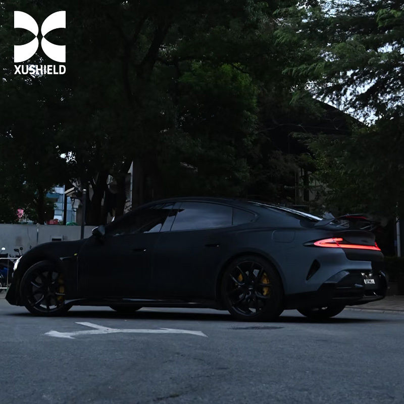 TPU أبيض يتحول إلى أسود سعر المصنع لفيلم PPF بيع ساخن فيلم حماية الطلاء ملصق حماية كاملة للسيارة